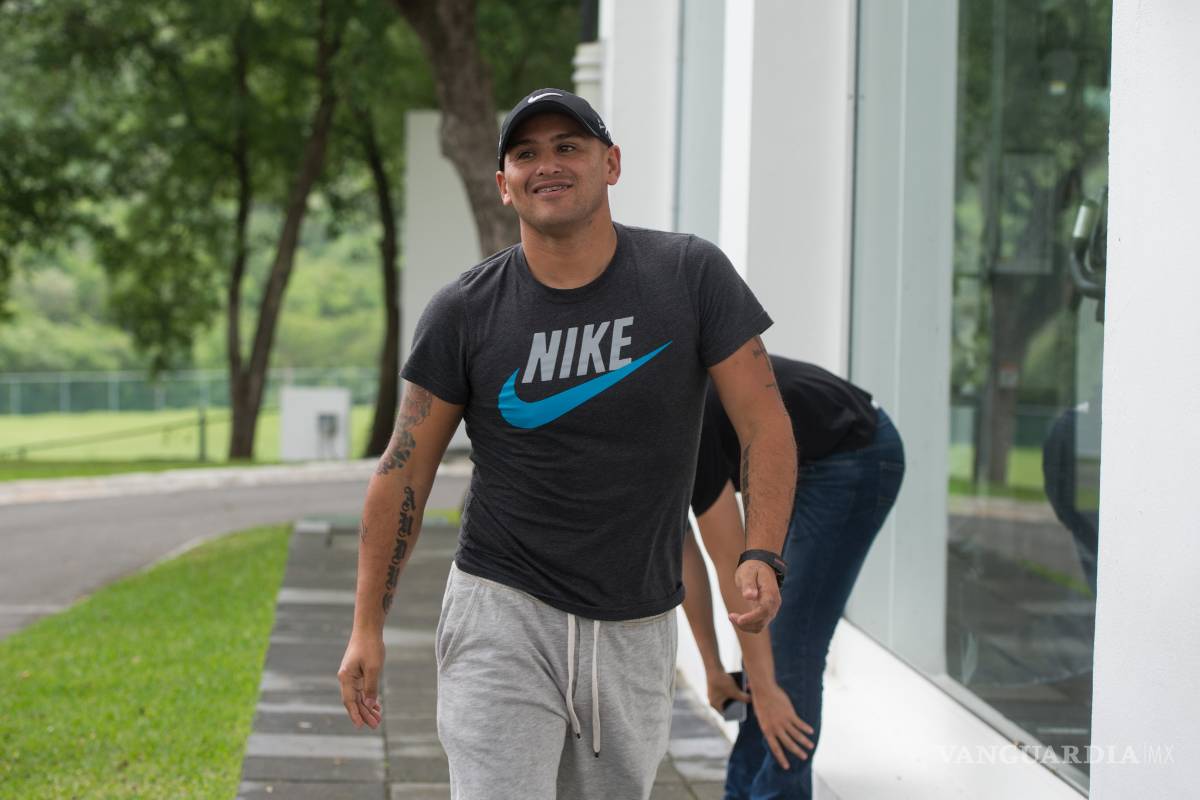 ‘Chupete’ Suazo regresa a Monterrey