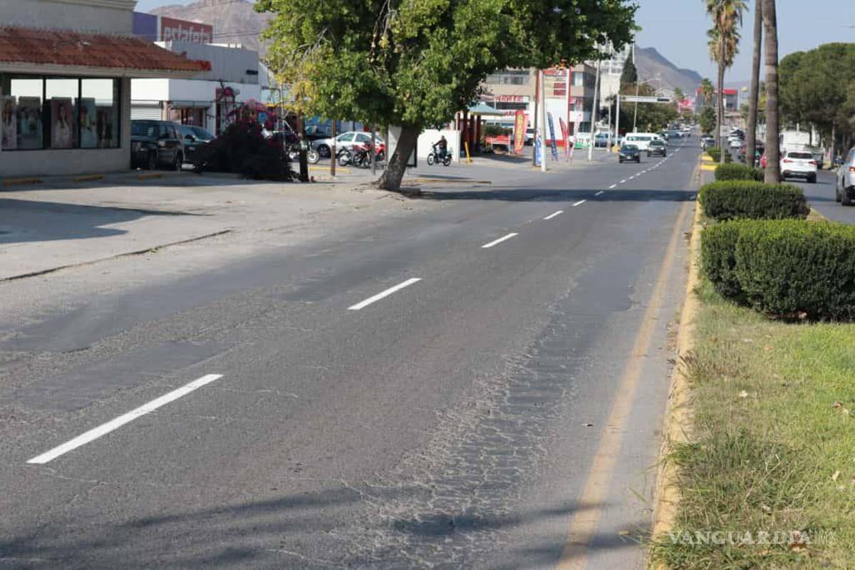 Saltillo: Delimitan carriles en bulevar Francisco Coss para mejorar seguridad vial