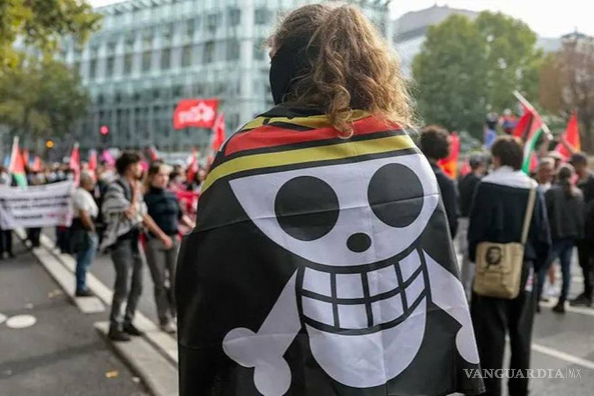 La bandera de los Piratas Sombrero de Paja como símbolo de libertad: el impacto del anime One Piece en el derecho a la protesta
