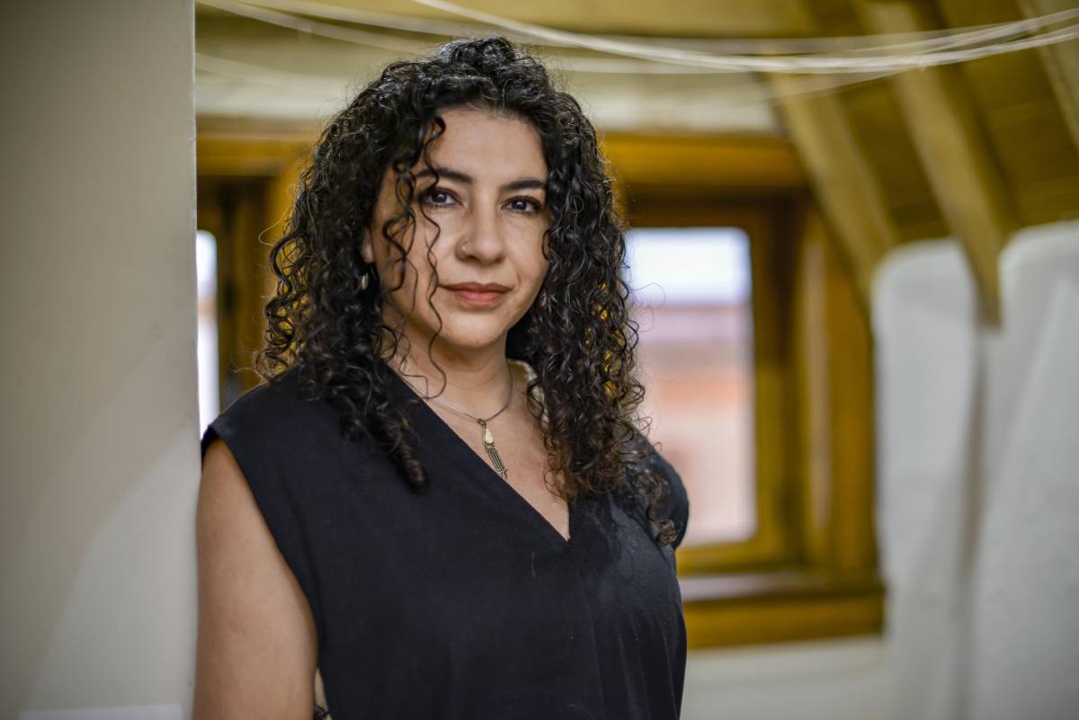 Inaugura Laila Castillo exposición que se inspira en la flora medicinal del Cañón de San Lorenzo