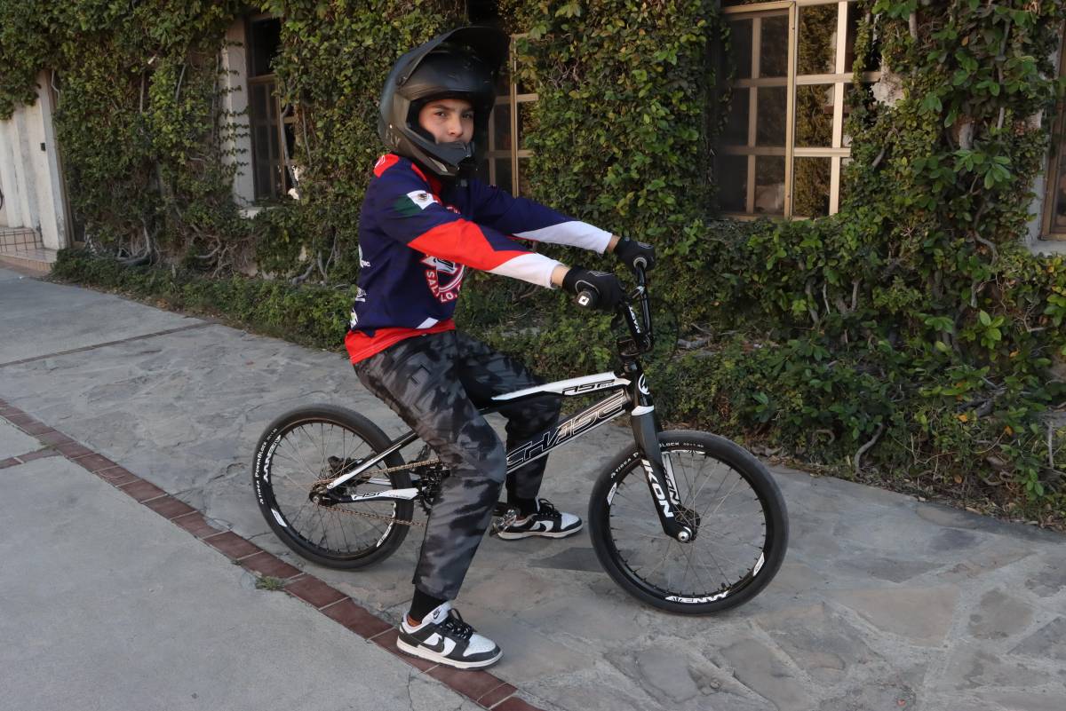 Nacionales Conade 2025: Sebastián, atleta de BMX, que a los 12 años busca poner en alto a Saltillo