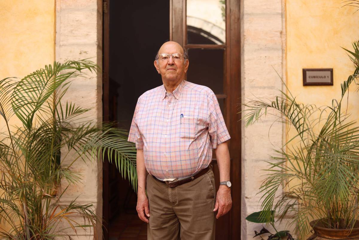 Carlos Manuel Valdés presenta en libro una historia de comunidad e injusticia en Chiapas