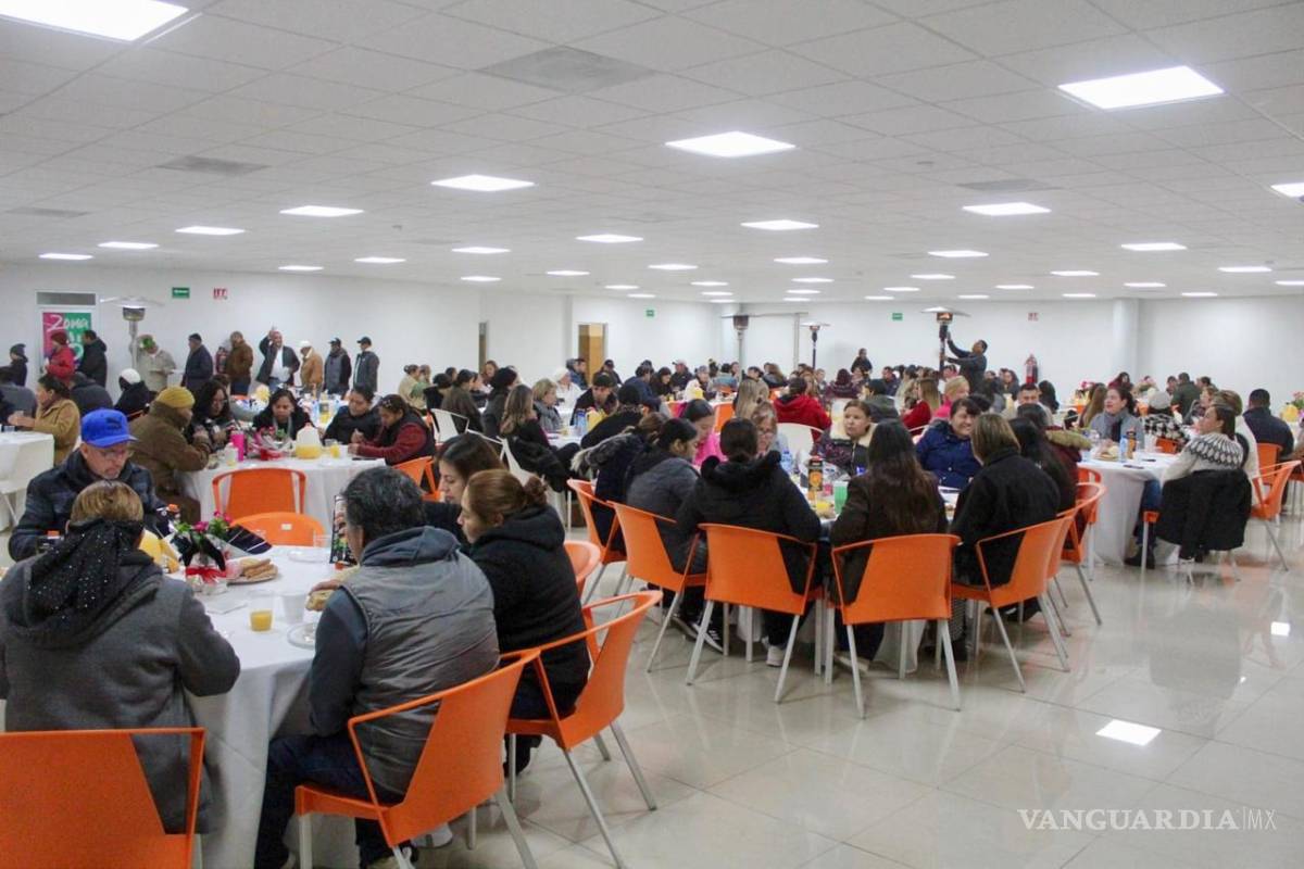 $!Personal del DIF recibe reconocimiento por su trato humano y profesional.