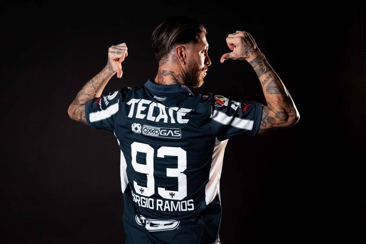 Rayados lanzará playera conmemorativa de Sergio Ramos tras su salida del club