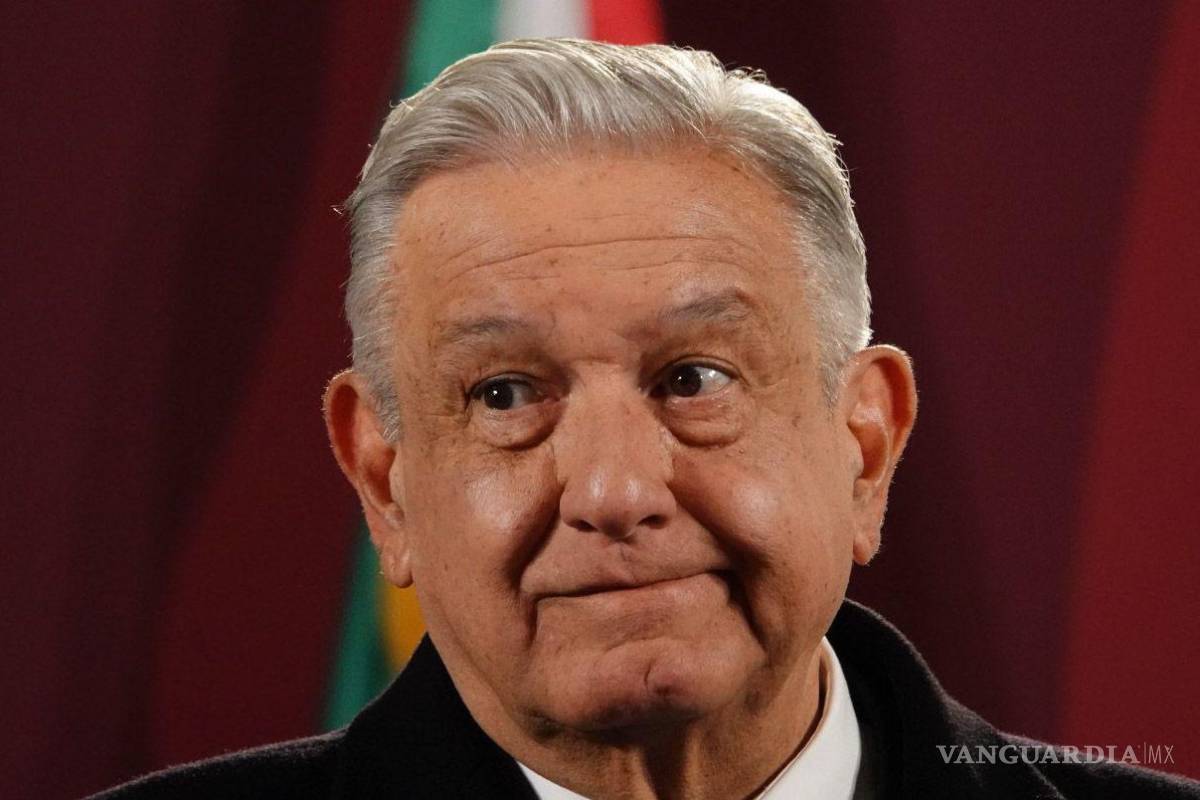 Cínicos obradoristas piden nacionalidad española