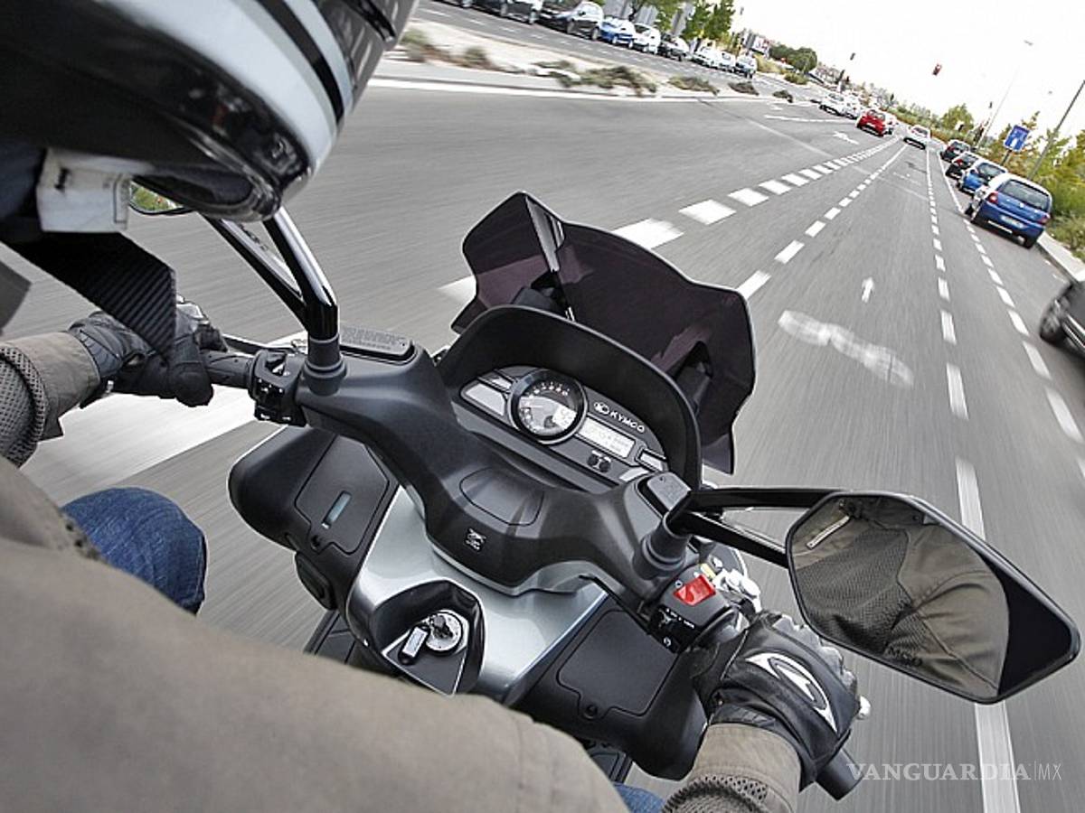 $!Conducir en moto por la ciudad, las claves para sobrevivir sobre dos ruedas