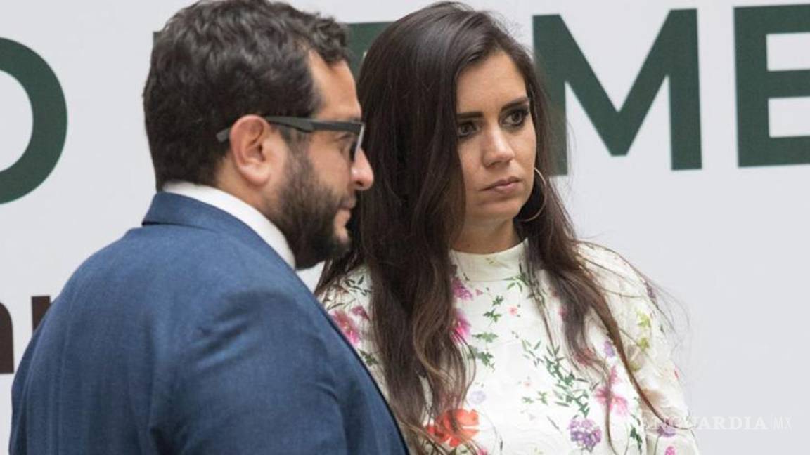 $!José Ramón López Beltrán (hijo del presidente Obrador) y su esposa Caroline Adams, han estado en varias ocasiones en el ojo público