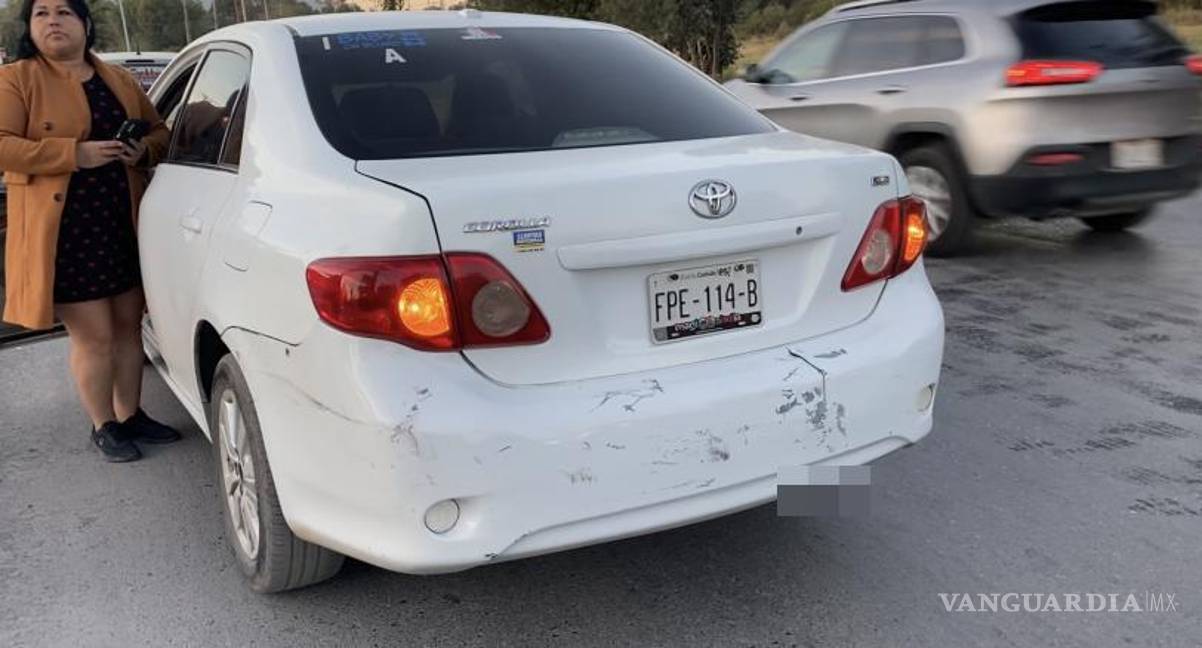 $!El choque afectó uno de los carriles, generando tráfico lento en la zona durante varios minutos.