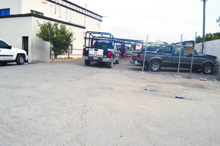 Suspenden a policía acusado de violación