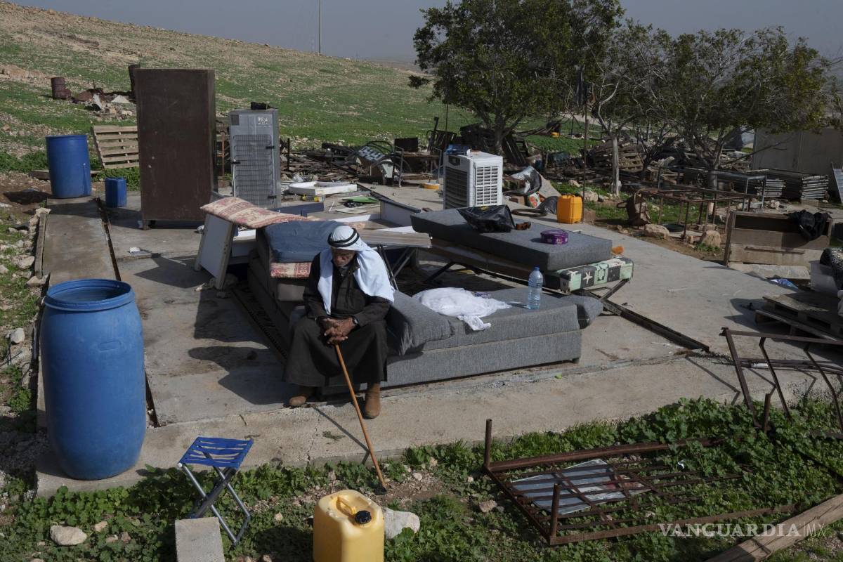 $!Ya no queda nada de lo que fue la aldea Ras Ein al Auja, la más grande del 'Área C' de Cisjordania ocupada y la última que aún existía en el sur del Valle del Jordán.