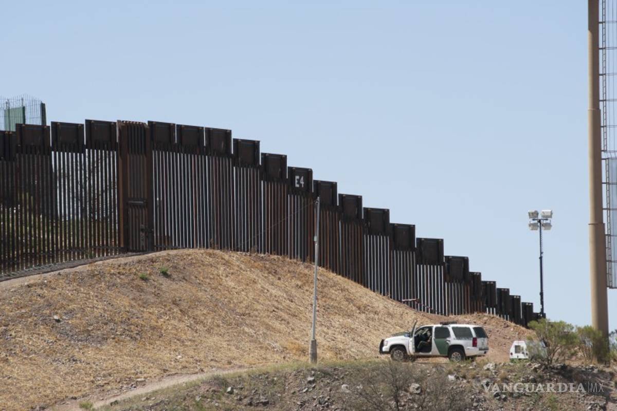 Juez de EU bloquea 2 mil 500 mdd para muro de Donald Trump