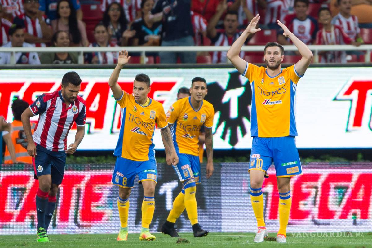 Tigres le gana a Chivas y sigue invicto en el Apertura 2016 de la Liga MX