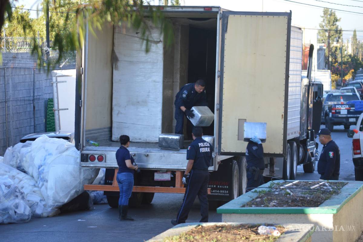 Cae trailero en Saltillo; trasladaba 2.5 toneladas de mariguana
