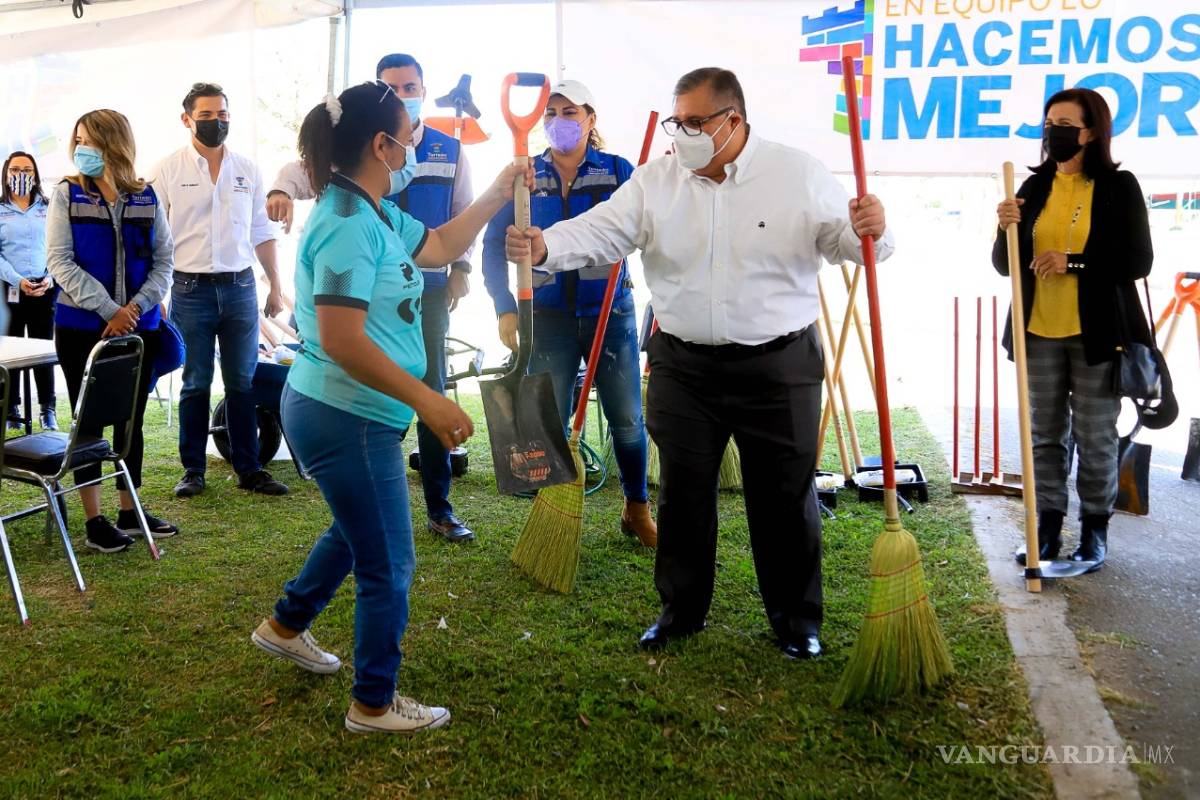 Sergio Lara Galván inicia las brigadas de Mejora tu Barrio en Torreón