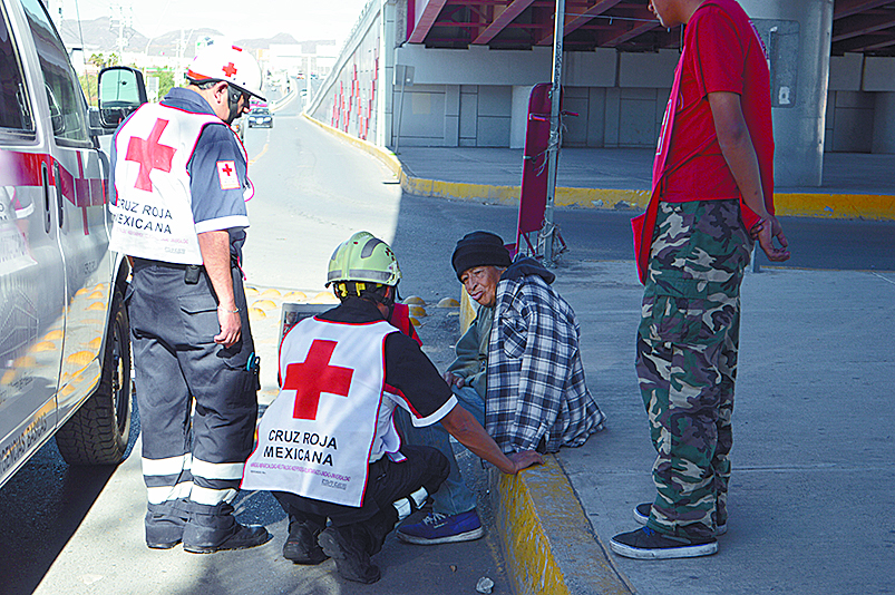Desfallece hombre tras pedir limosna
