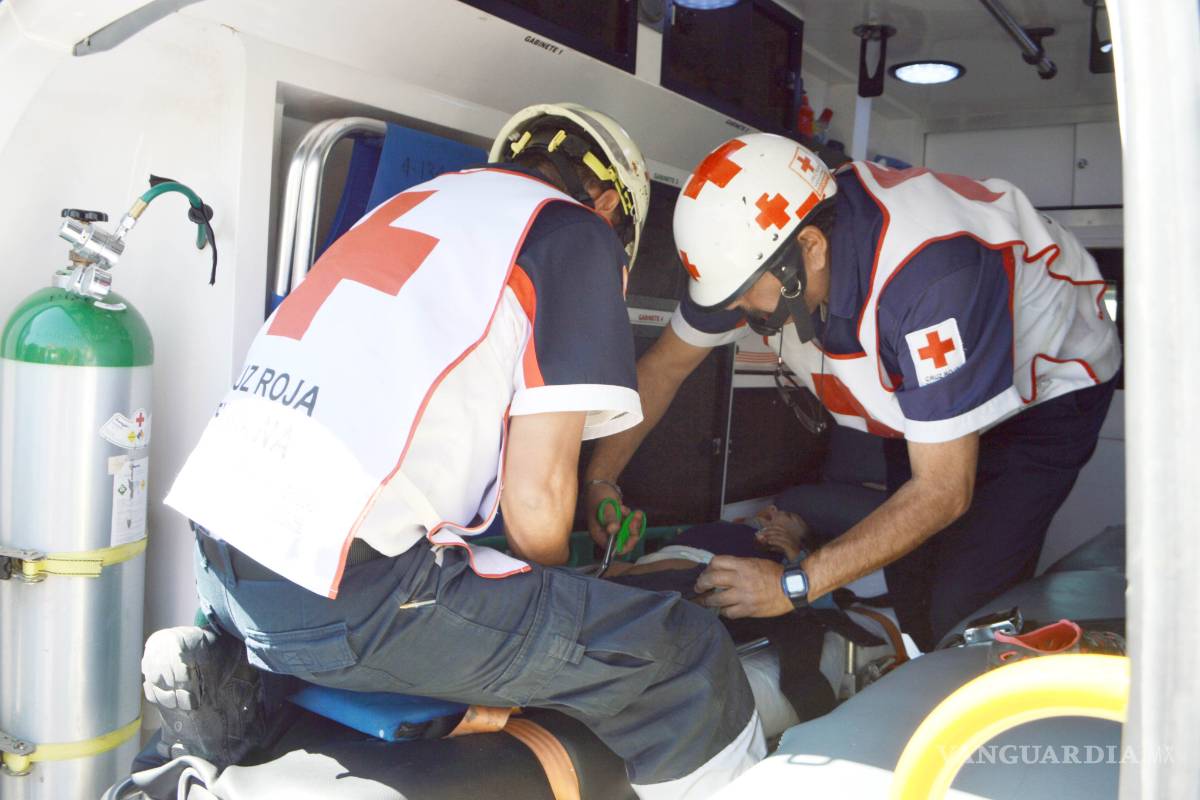 Embiste camioneta a un niño en Saltillo