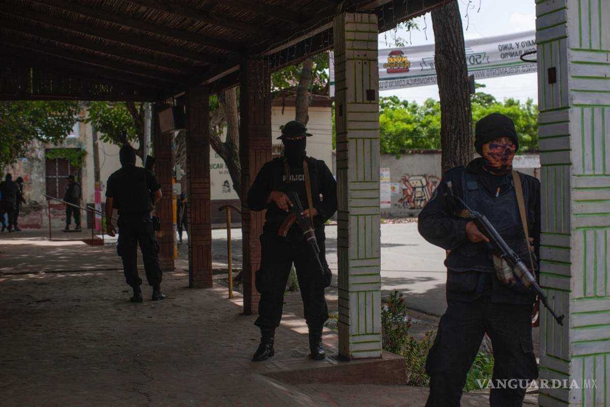 Paramilitares sitian iglesia con opositores en Nicaragua