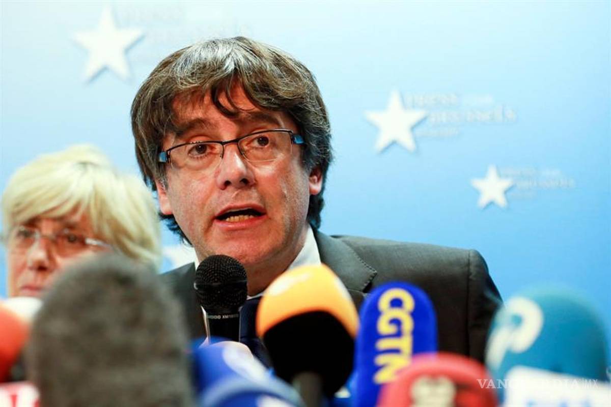 Pide la fiscalía española prisión para Carles Puigdemont