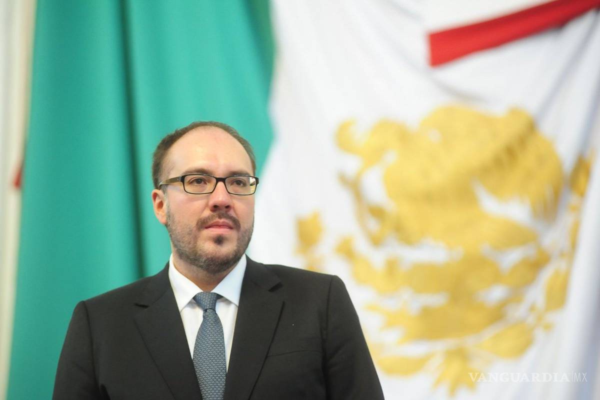 Toledo confirma que analiza salirse del PRD y apoyar a AMLO