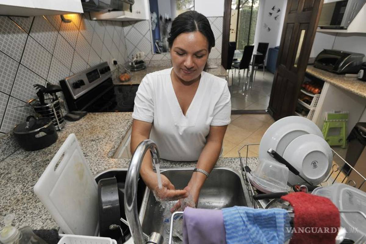6 de cada 10 empleadas domésticas ganan el mínimo