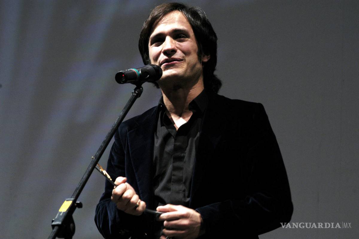 Gael García compite por Globo de Oro