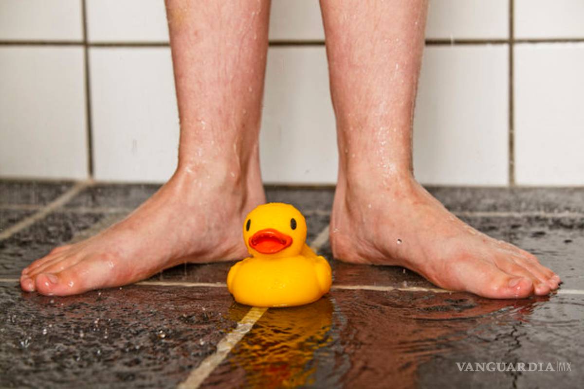 ¿Debemos orinar en la ducha?