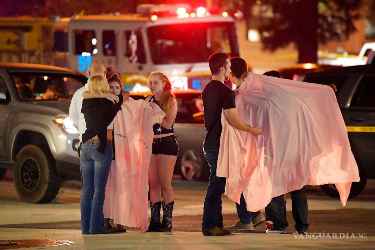 Impactantes fotos y videos del tiroteo en bar de California donde murieron 12 personas