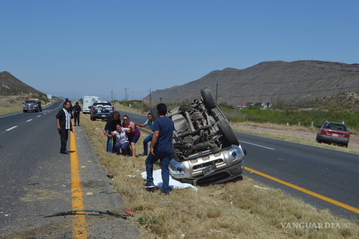 Poca experiencia al volante le cuesta la vida en carretera a Torreón