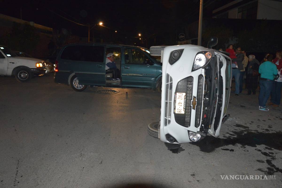 Caos vial por el cierre de calles e Saltillo
