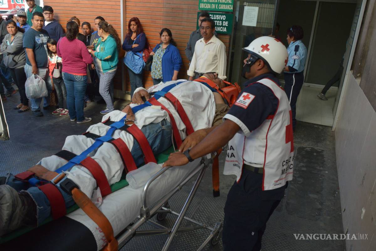 Cae albañil de obra y termina en el IMSS Saltillo