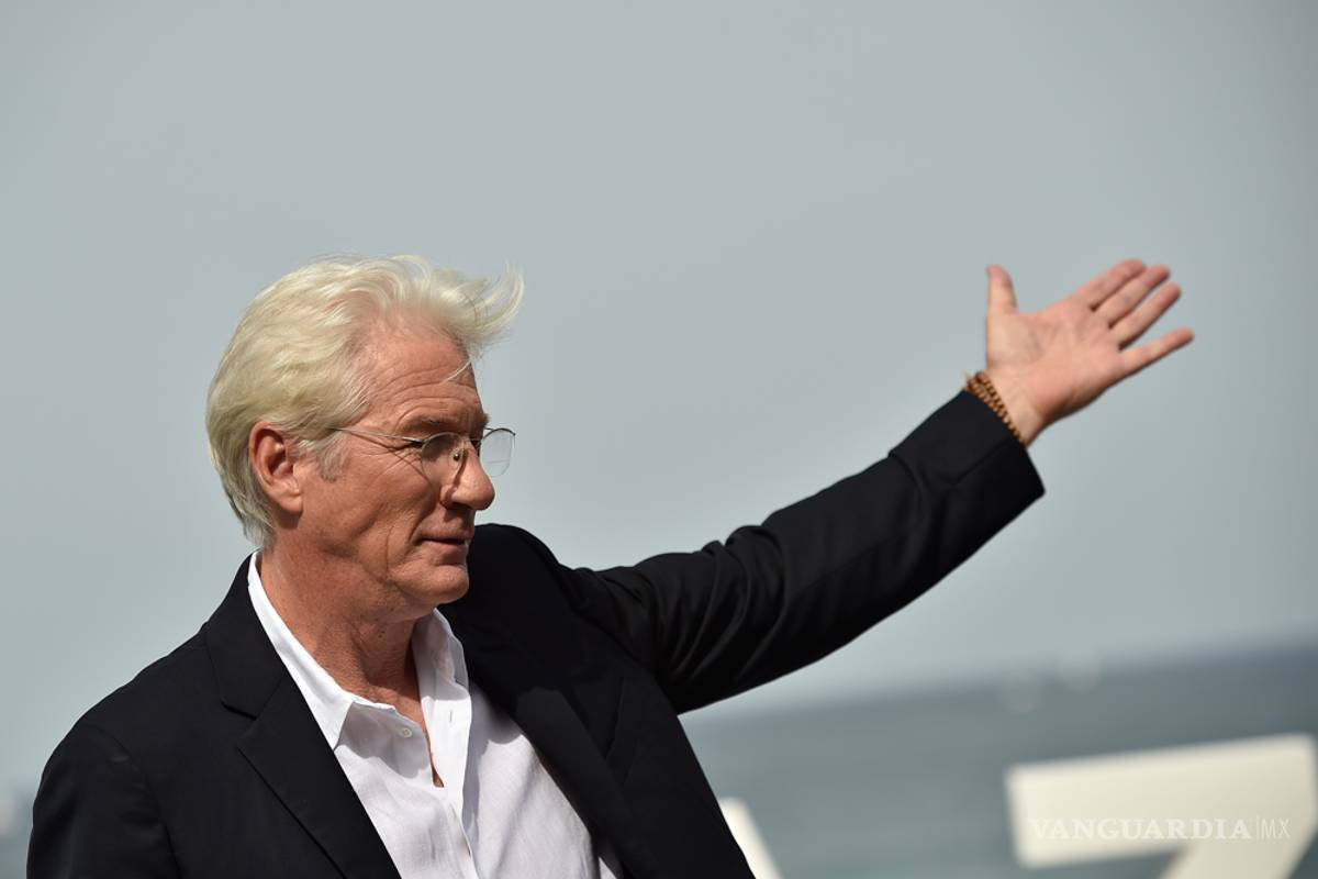 He sentido lo que es ser invisible: Richard Gere