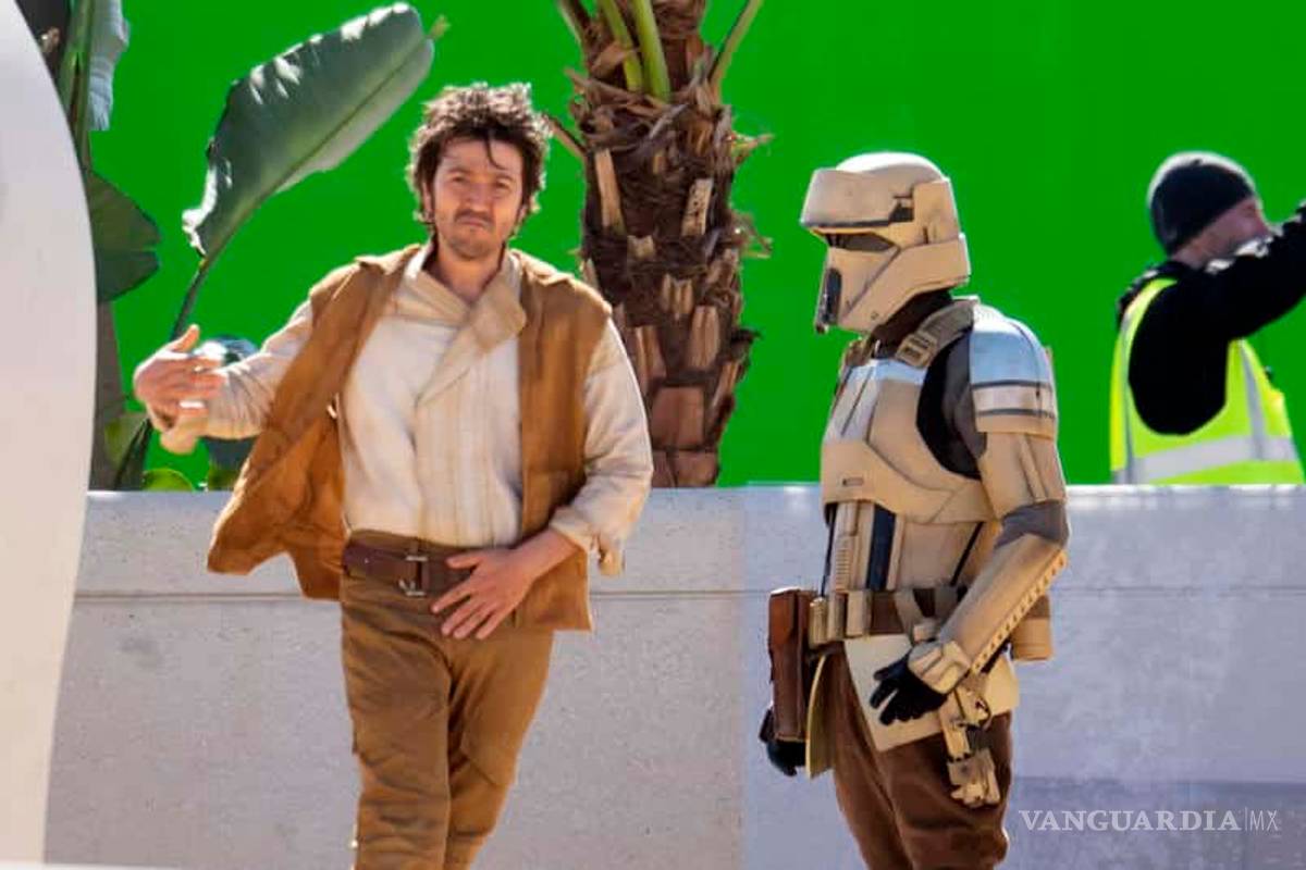 Estas son las primeras imágenes de Diego Luna en el set de la nueva serie ‘Star Wars: Andor’