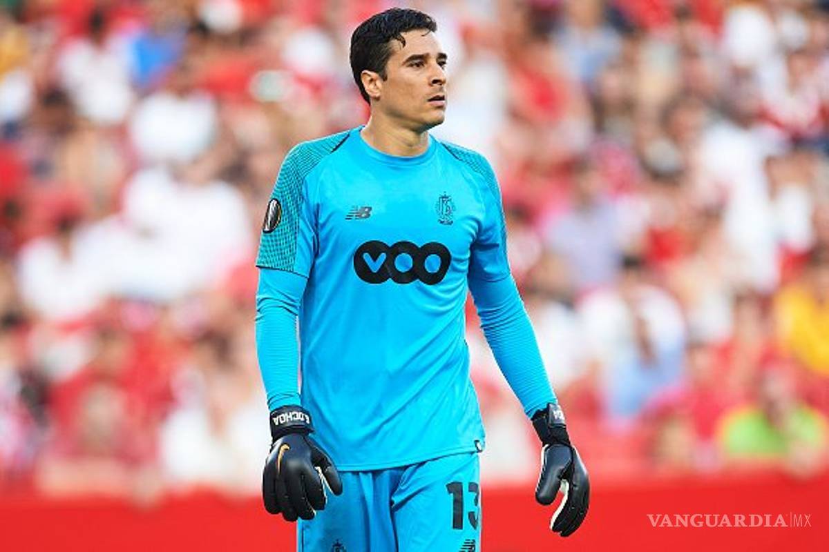 Memo Ochoa fue factor en el empate del Standard de Lieja