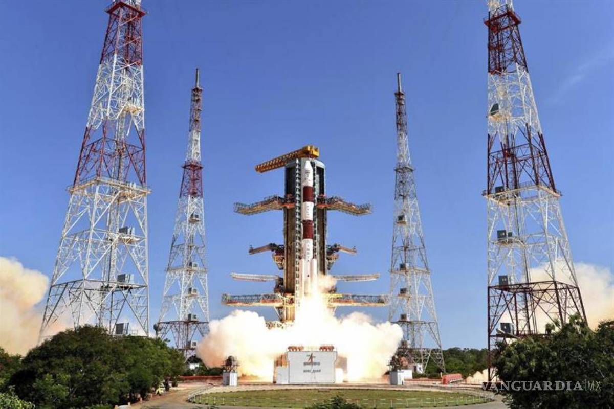 Establece la India récord al lanzar 20 satélites en un solo cohete