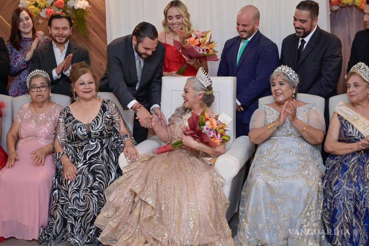 Monclova corona a Blanca Margarita como Reina de los Adultos Mayores 2025