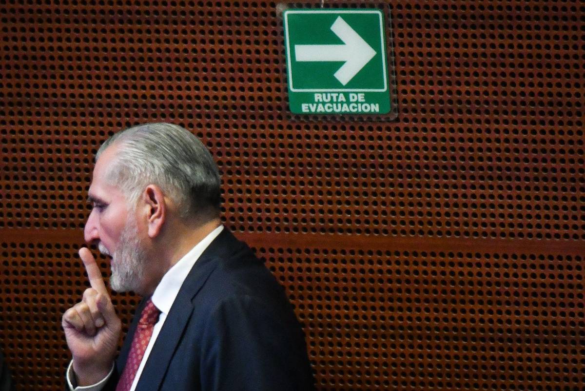 Se puede decir... Que la tos y el dinero no se pueden ‘ocultar’