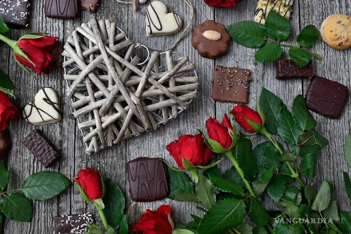 ¿Qué vas a regalar en San Valentín? Precio de rosas y chocolates se dispara un 17 y 4% en Monterrey