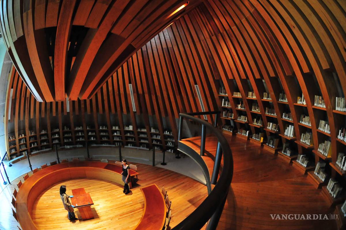 Festeja la Biblioteca Nacional de México sus 150 años acumulando tesoros