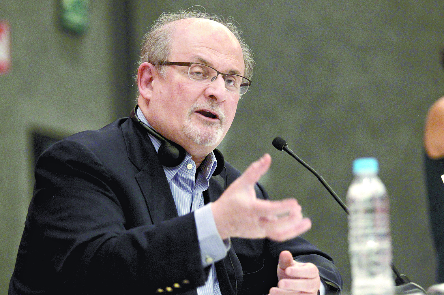 Salman Rushdie: Sediento de ficción seria