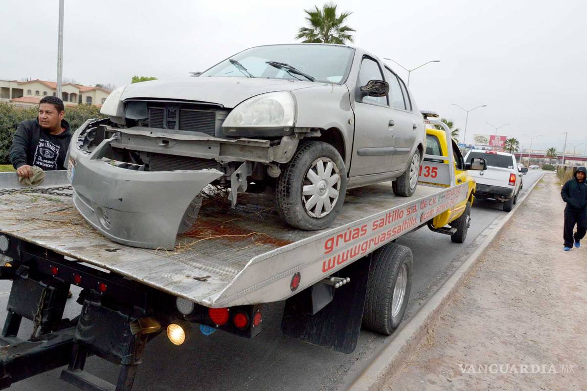 Mujer de la tercera edad resulta lesionada durante choque en Saltillo