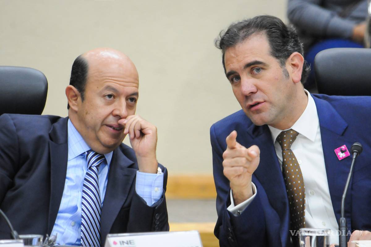 INE multa a televisoras por propaganda en 16 partidos de fútbol