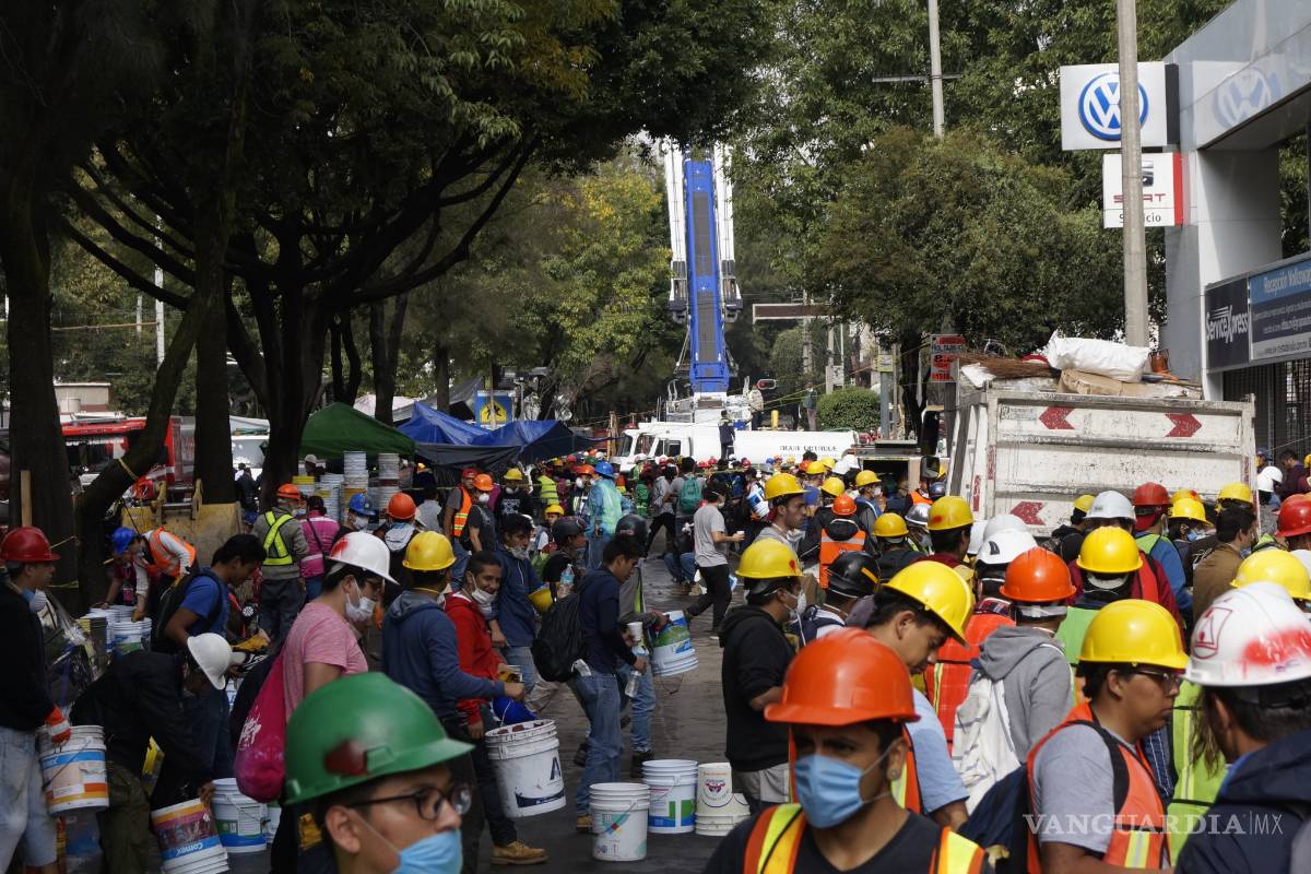 Rescatistas saltillenses de Topos Azteca Birtán Noreste en la CDMX (Cobertura Vanguardia)