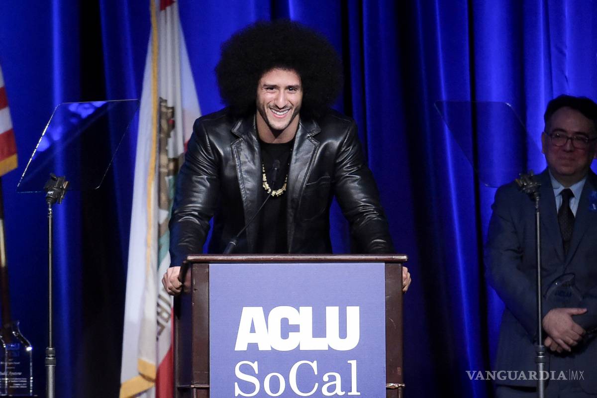 Recibe Colin Kaepernick el Premio Legado Muhammad Ali