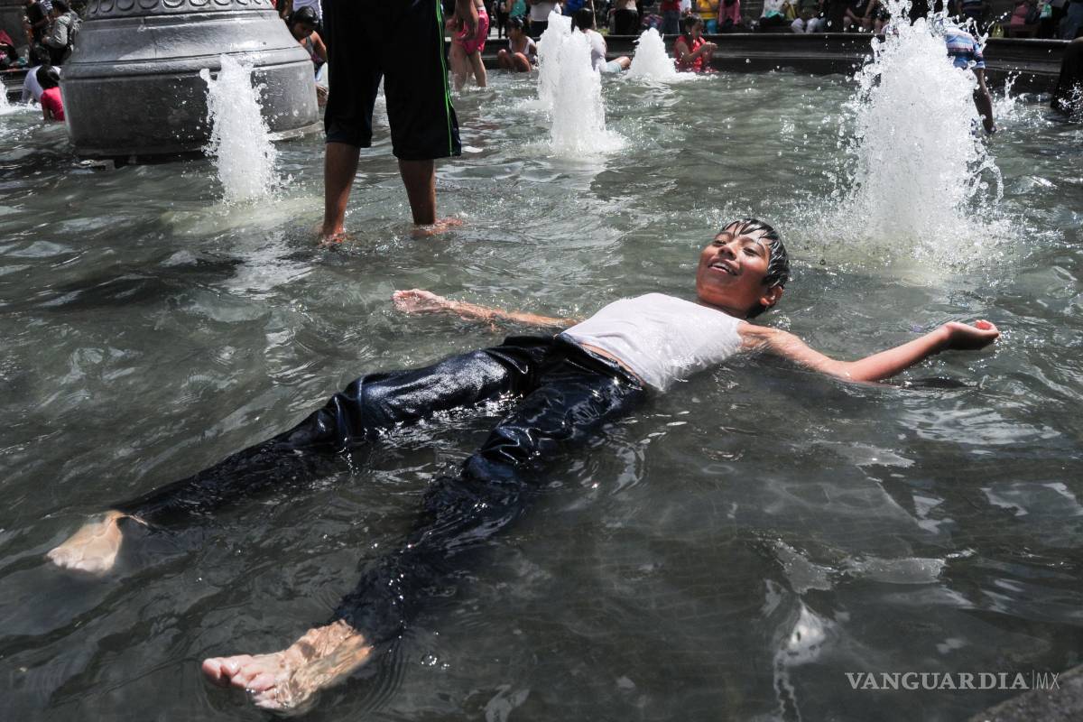 Capitalinos burlan a policías en sábado de gloria