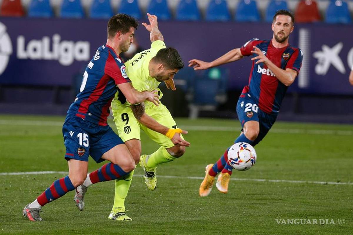 Atlético de Madrid empate ante el Levante pero sigue como líder
