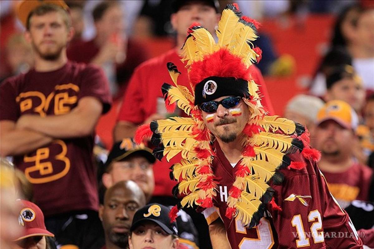California prohíbe el nombre 'Redskins' en escuelas públicas