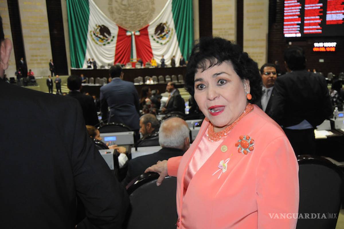 &quot;El que tenga coche, que lo mantenga&quot;: Carmen Salinas apoya el gasolinazo