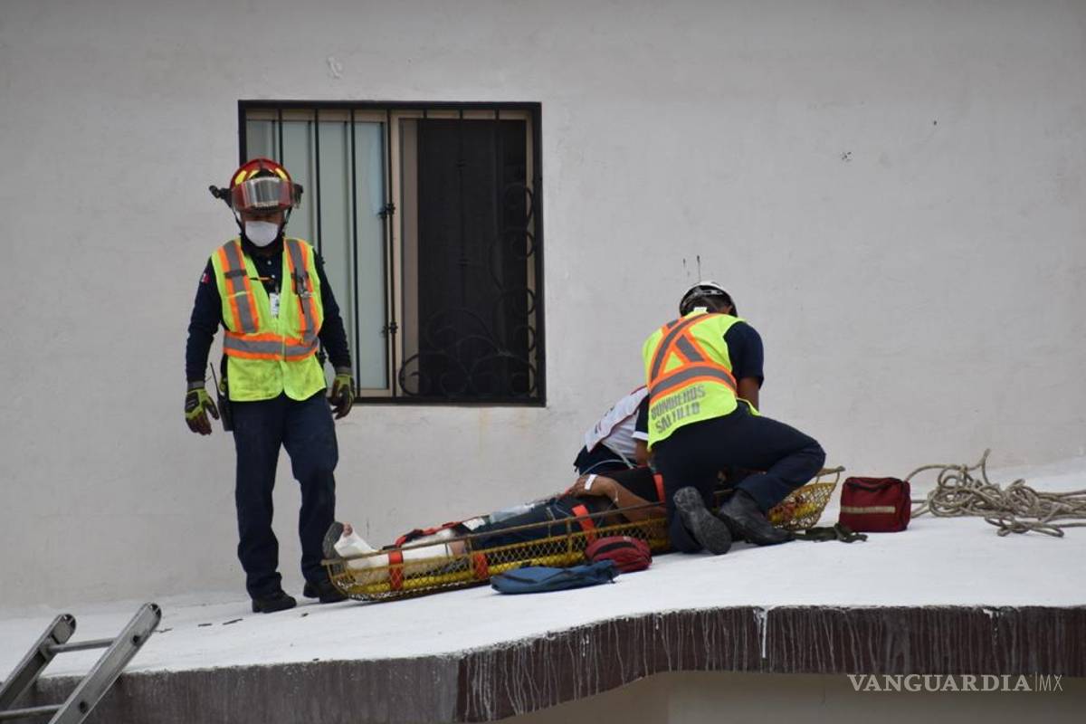 $!Traspié en domicilio al sur de Saltillo lo manda a hospital