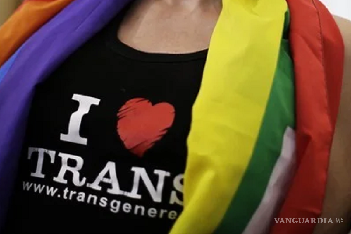 Promulgan ley contra transexuales en Rusia