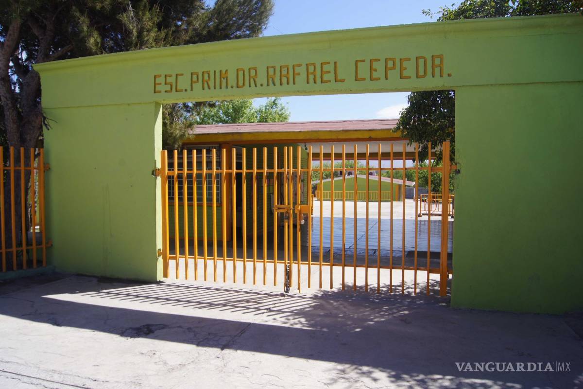 Padres protestan en escuela de Castaños para exigir que sean expulsados niños acusados de abuso sexual